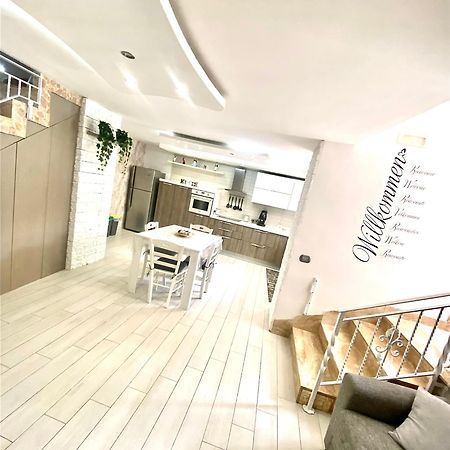 Daly Home Intero Appartamento Mugnano di Napoli エクステリア 写真
