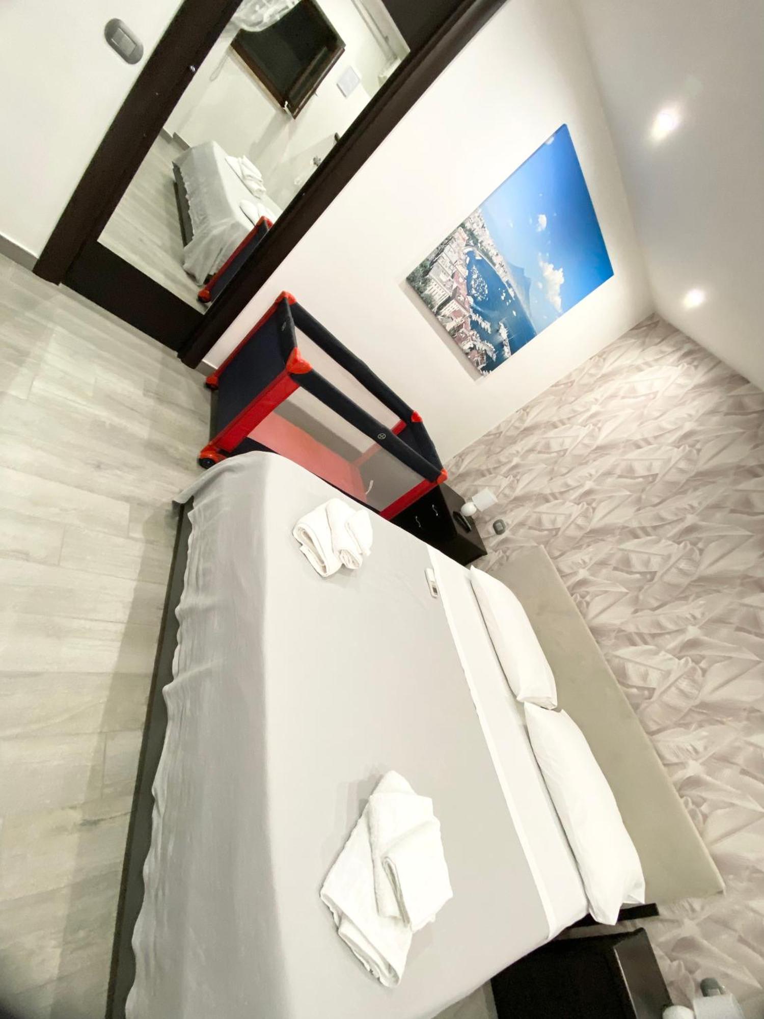 Daly Home Intero Appartamento Mugnano di Napoli エクステリア 写真